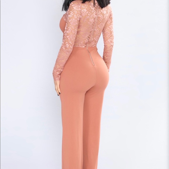 Jumpsuit brand new never worn - Picture 3 of 3